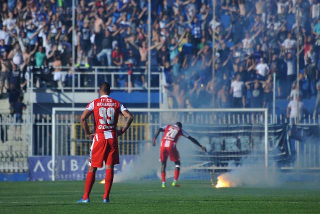 "Navijaèima ni dinar, pa policija da reši problem"